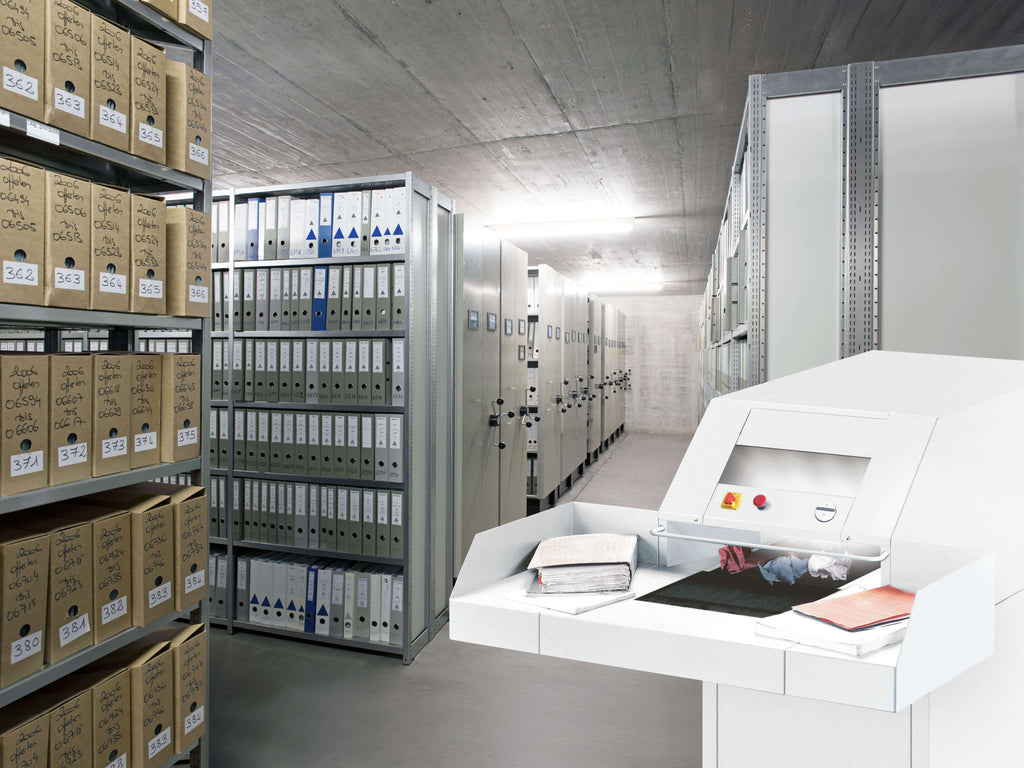 IDEAL 4108 6 mm P-2 avec huileur automatique, mise en situation en zone d’archives, visuel produit 2
