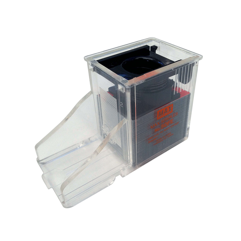 Ersatz-Flachklammernmagazin für IDEAL Elektrohefter 8550. Eine Art kleine, transparente Kassette, oben schwarz, unten transparent - die planen Klammern sind sichtbar.